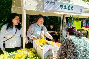 波杰姆斯基：库里是史上最佳控卫 别人花钱看他打球&我每天免费看